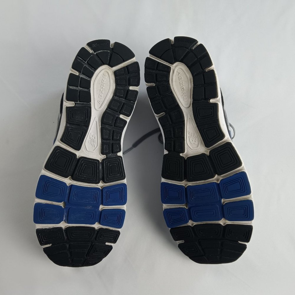 New Balance Men's Running Sneakers. - Picture 6 of 9